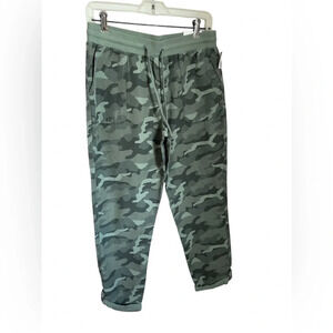 Maurice's Pull on Weekender Pants size 4